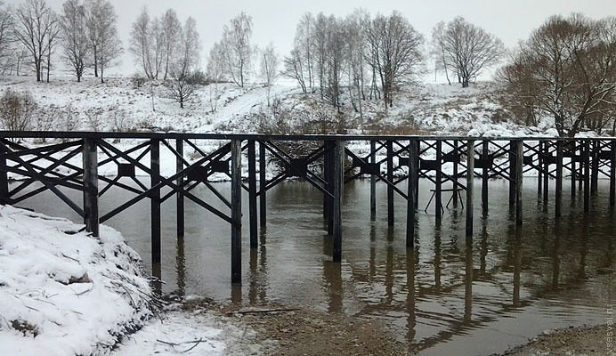 Свайные мосты: надежное решение для преодоления водных преград в Кингисеппе от 57734 руб